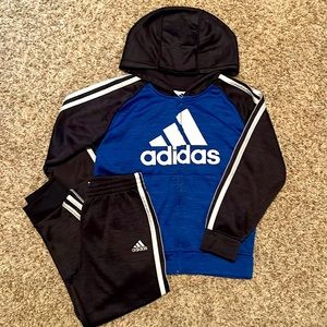 Adidas Fleece-lined jogger set size 6 for boys